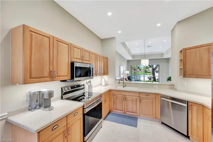 8165  Sanctuary  DR, Naples, FL 34104