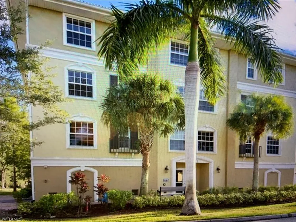 10041 Lake Cove DR, Fort Myers, FL 33908,225054139
