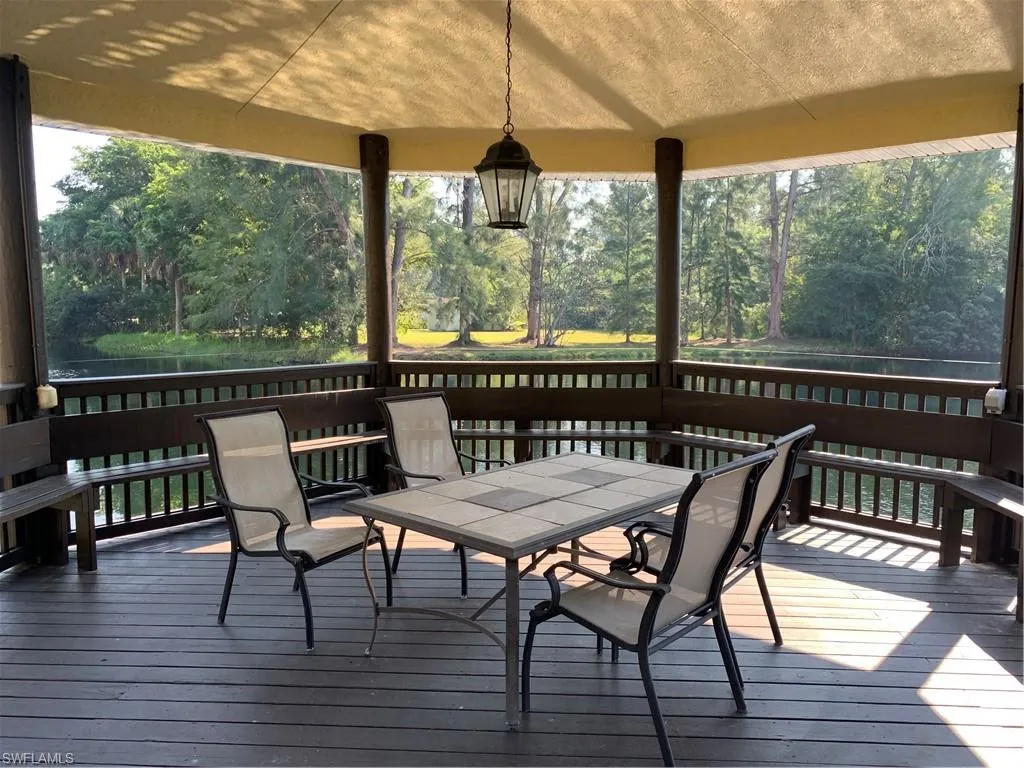 10041 Lake Cove DR, Fort Myers, FL 33908,225054139