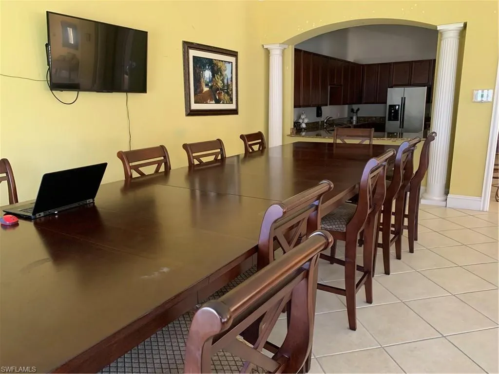 10041 Lake Cove DR, Fort Myers, FL 33908,225054139