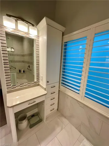 Separate “her” vanity