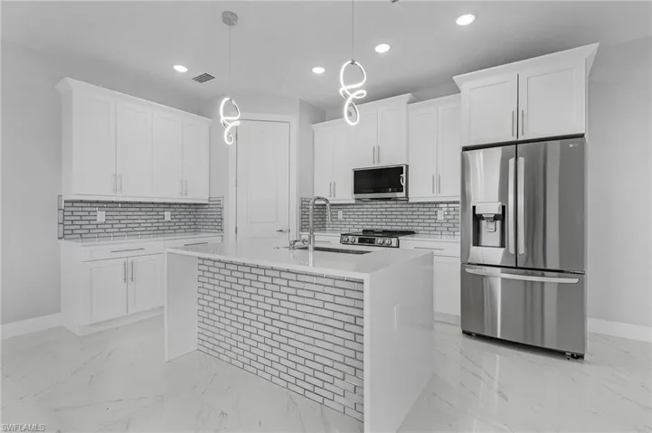 2814 Nw 6th Ter, Cape Coral Fl 33993