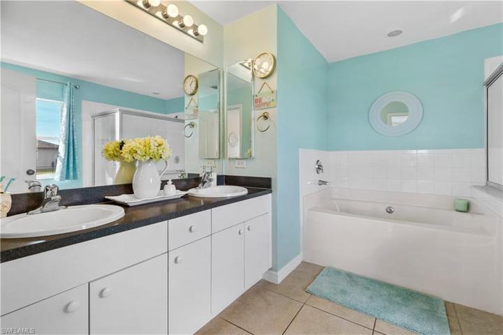 Dual sinks!