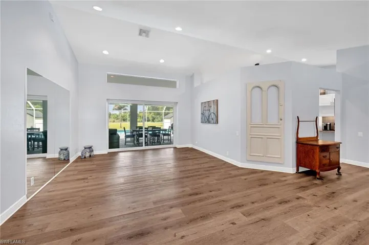 260 20th Ave Ne, Naples, Florida 34120