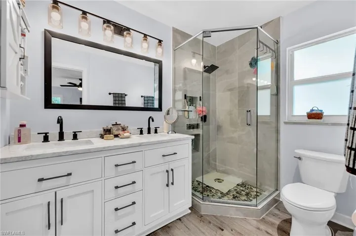 260 20th Ave Ne, Naples, Florida 34120