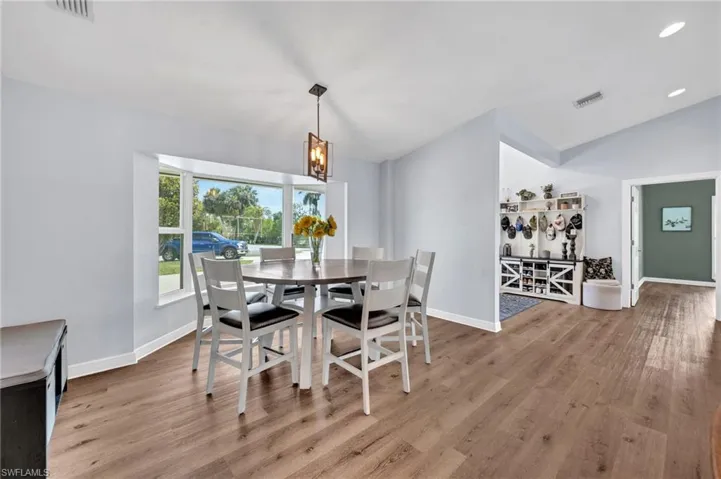260 20th Ave Ne, Naples, Florida 34120