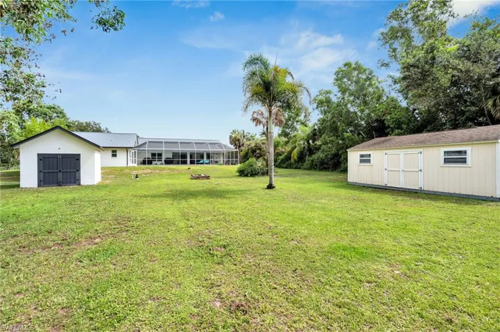260 20th Ave Ne, Naples, Florida 34120