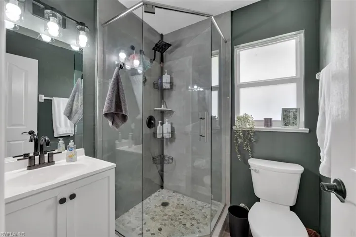 260 20th Ave Ne, Naples, Florida 34120
