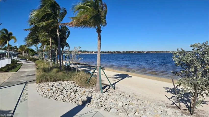 Tiki Bar and Pool