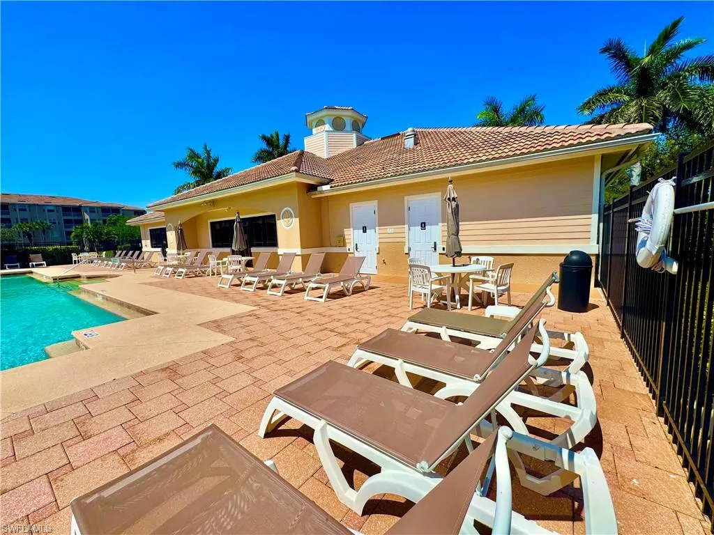8550 Kingbird LOOP, Estero, FL 33967,225028740