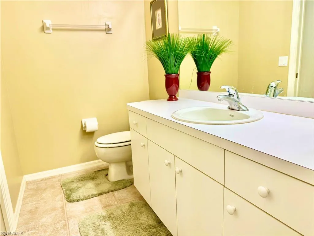 8550 Kingbird LOOP, Estero, FL 33967,225028740