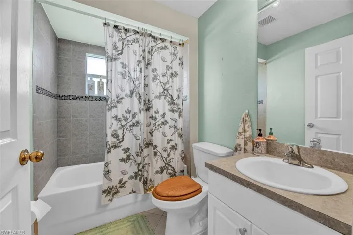 3840  Hyde Park  DR, Fort Myers, FL 33905