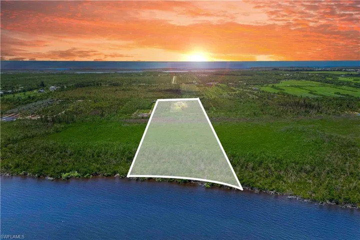 Overhead perspective of this secluded, nature-rich parcel along Matlacha Pass.