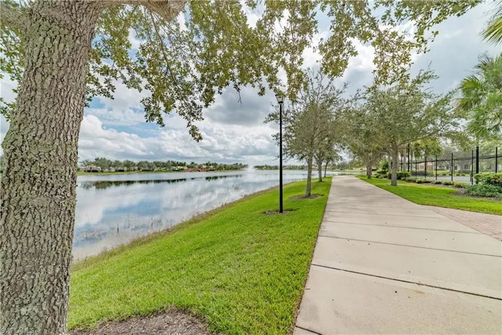 8102  Chianti  LN, Naples, FL 34114