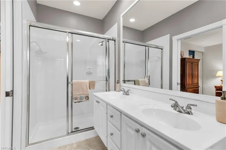 8102  Chianti  LN, Naples, FL 34114