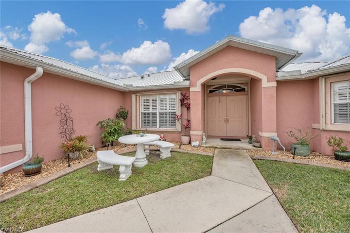 930 Gleason PKWY, CAPE CORAL FL 33914