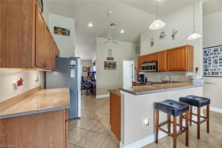 930 Gleason PKWY, CAPE CORAL FL 33914