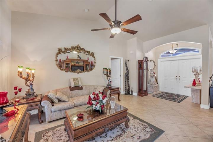 930 Gleason PKWY, CAPE CORAL FL 33914