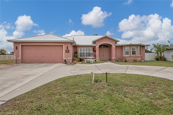 930 Gleason PKWY, CAPE CORAL FL 33914