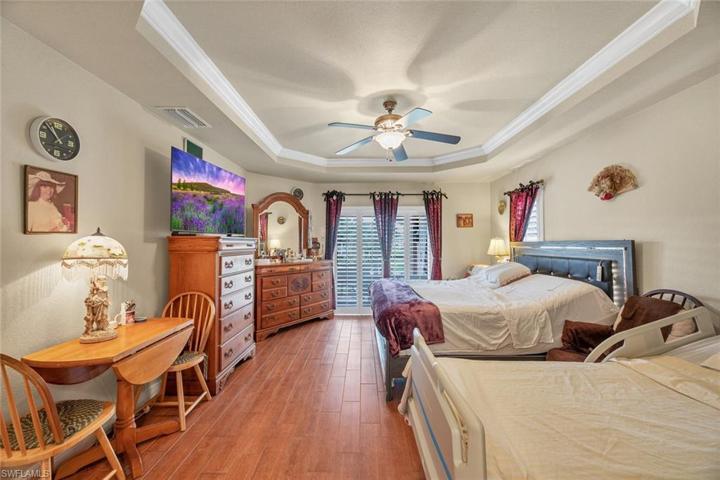 930 Gleason PKWY, CAPE CORAL FL 33914