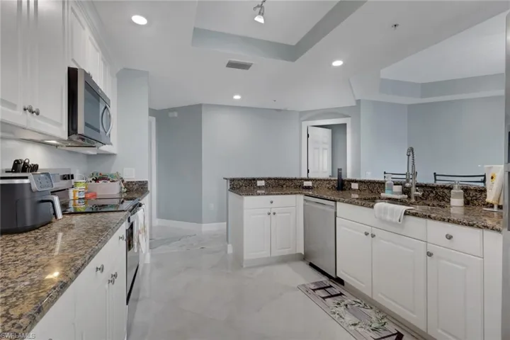 2743 1st St 2106, Fort Myers, Florida 33916