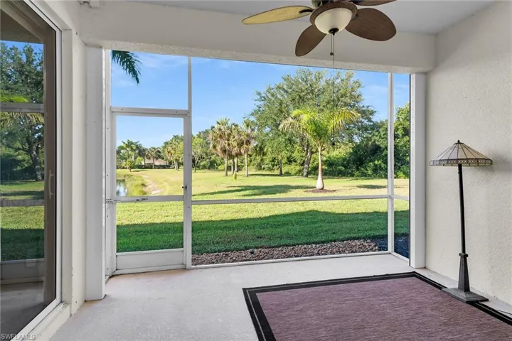 350  Newport  DR, Naples, FL 34114