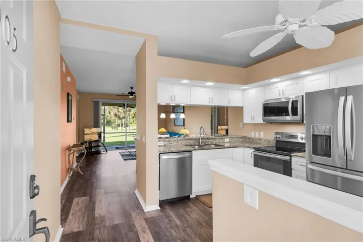 350  Newport  DR, Naples, FL 34114