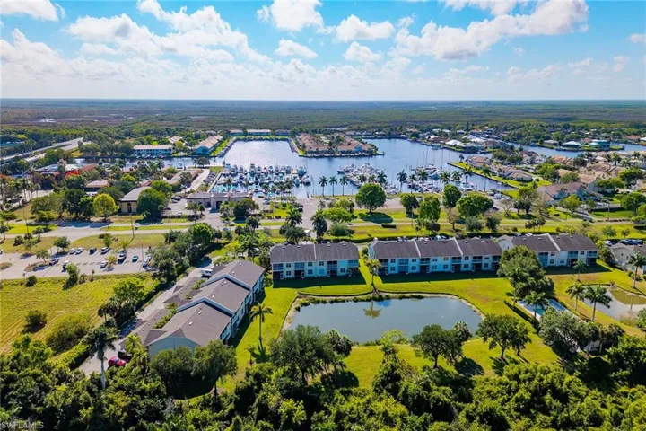 350  Newport  DR, Naples, FL 34114