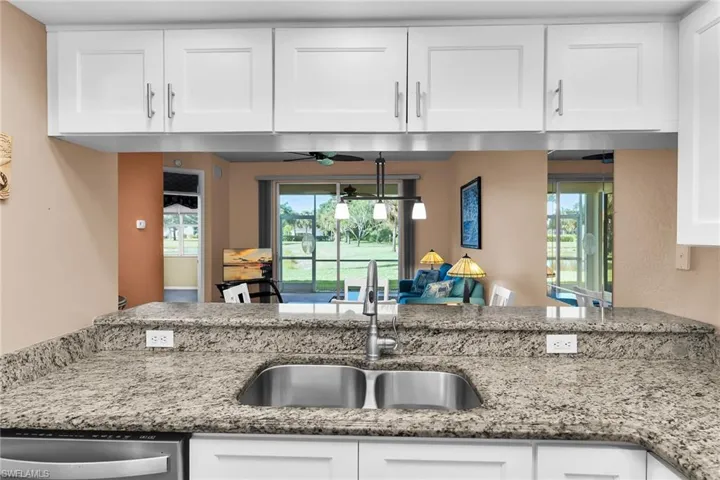 350  Newport  DR, Naples, FL 34114