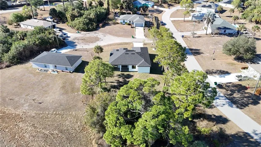 Aerial view of property and surrounding area