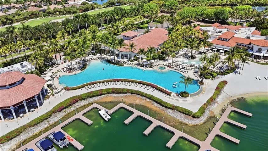 10,000 sqft infinity edge pool