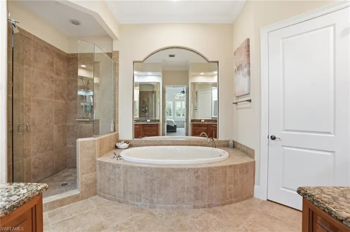 10698  Mirasol  DR, Miromar Lakes, FL 33913