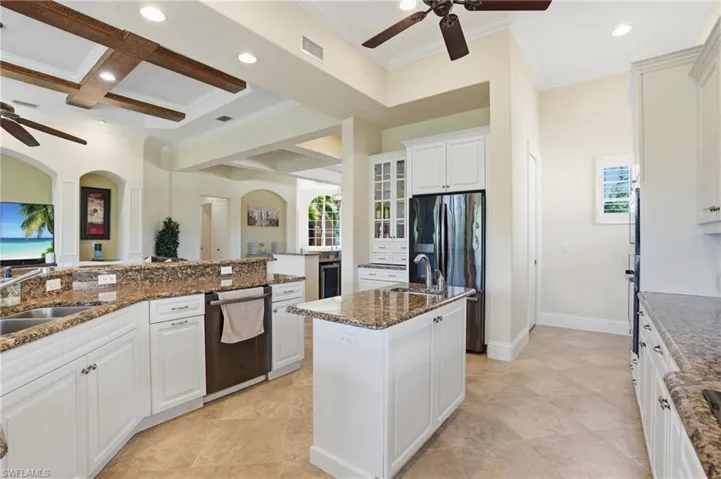 10698  Mirasol  DR, Miromar Lakes, FL 33913
