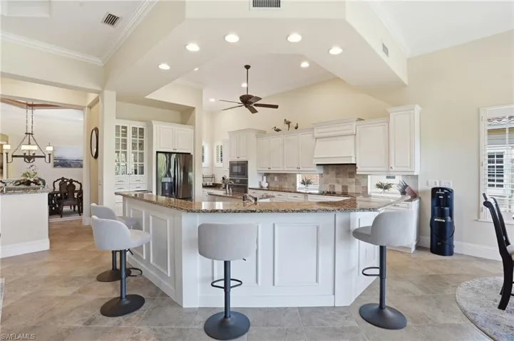 10698  Mirasol  DR, Miromar Lakes, FL 33913