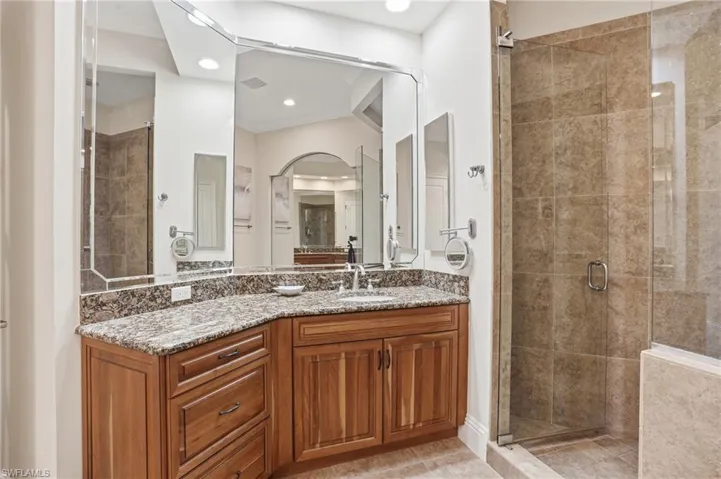 10698  Mirasol  DR, Miromar Lakes, FL 33913