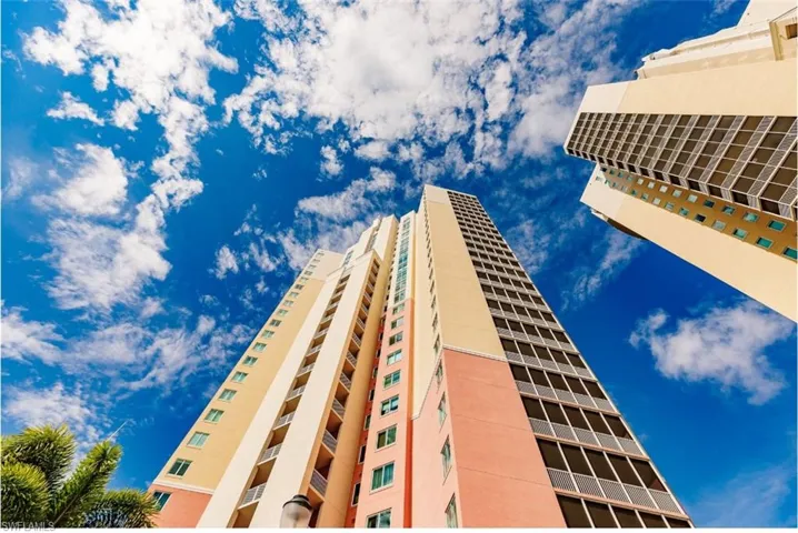 View of condo building / complex
