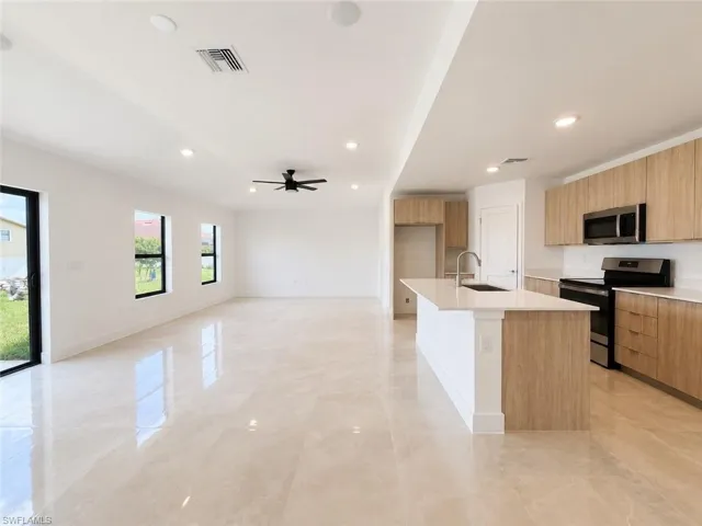 4309 7th St Sw, Lehigh Acres, Florida 33976