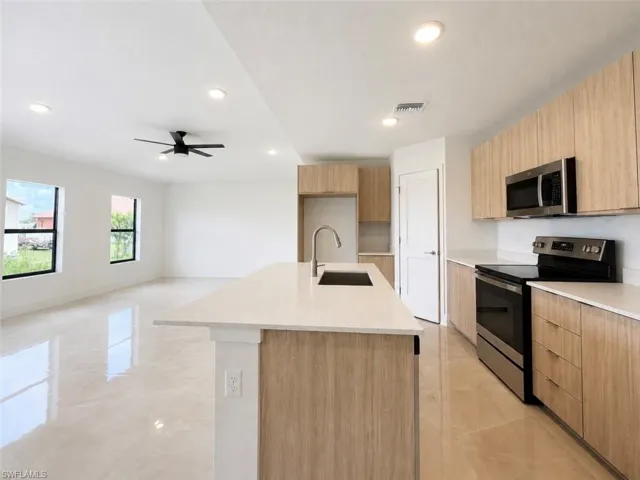 4309 7th St Sw, Lehigh Acres, Florida 33976
