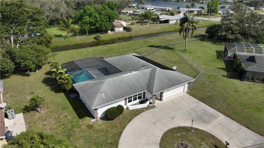 249 Brookside ST, LEHIGH ACRES FL 33936