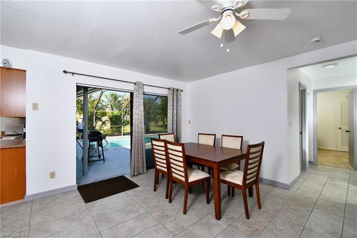 Dining/Family Rm 2