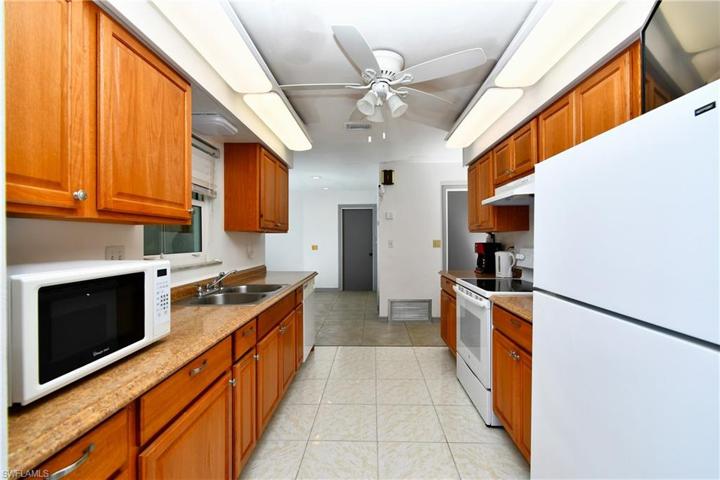 Kitchen 3