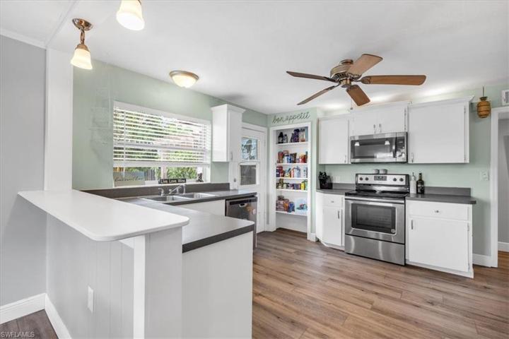 771  Sunset Vista  DR, Fort Myers, FL 33919