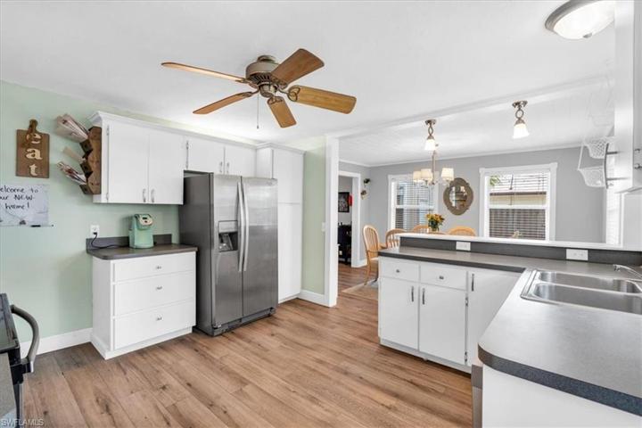 771  Sunset Vista  DR, Fort Myers, FL 33919