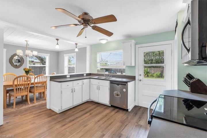 771  Sunset Vista  DR, Fort Myers, FL 33919