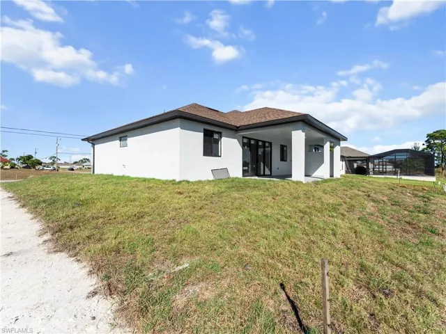 2728  Diplomat W PKWY, Cape Coral, FL 33993