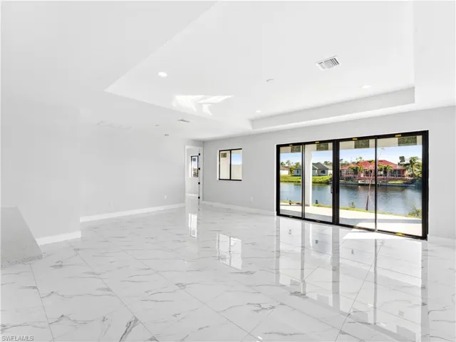 2728  Diplomat W PKWY, Cape Coral, FL 33993