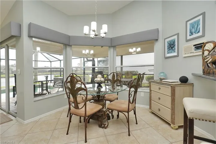 breakfast lunch nook