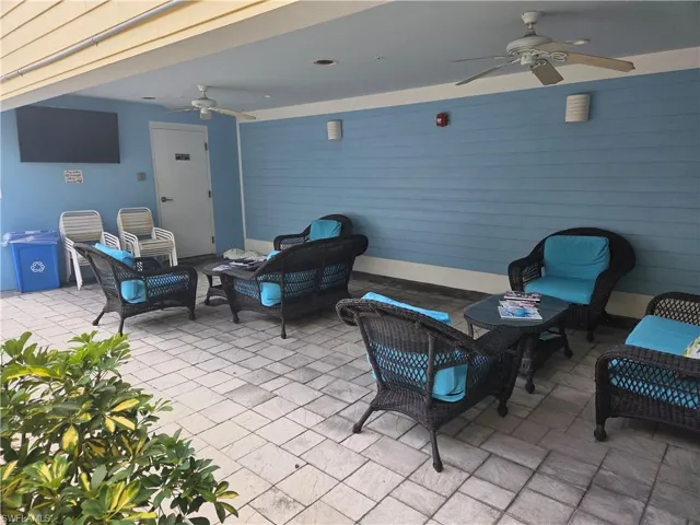 Sitting or Lounging Area