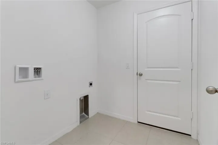 92 Blackstone Dr, Fort Myers Fl 33913