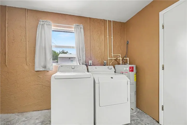 13044 Seventh St, Fort Myers, Florida 33905